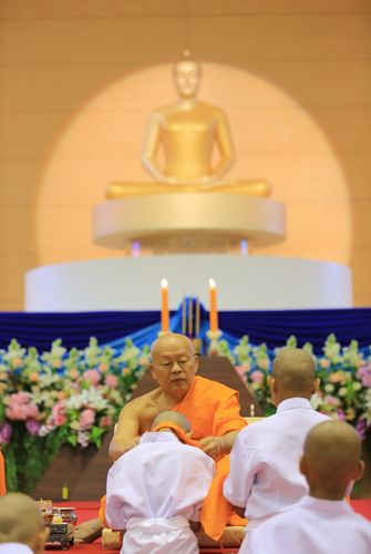 ภาพ No.8484:พิธีบรรพชาอุปสมบทหมู่ 3 โครงการ