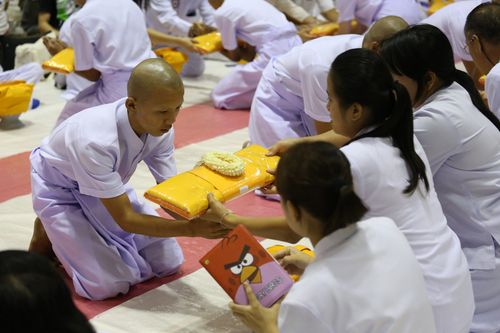 ภาพ No.8494:พิธีบรรพชาอุปสมบทหมู่ 3 โครงการ