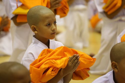 ภาพ No.8492:พิธีบรรพชาอุปสมบทหมู่ 3 โครงการ