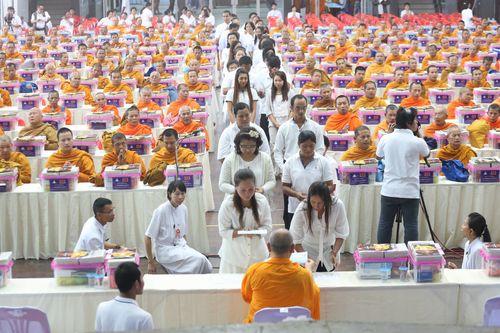 ภาพ No.8712:พิธีทอดผ้าป่า 323 วัด 4 จังหวัด ชายแดนใต้ ครั้งที่ 92 จ.สงขลา