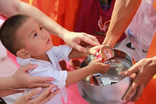 ภาพ No.8777:ประมวลภาพตักบาตรสมุทรปราการ พระ 11,111  รูป 