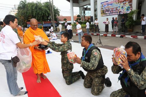 พิธีทอดผ้าป่า 323 วัด 4 จังหวัด ชายแดนใต้ ครั้งที่ 93 จังหวัดนราธิวาส