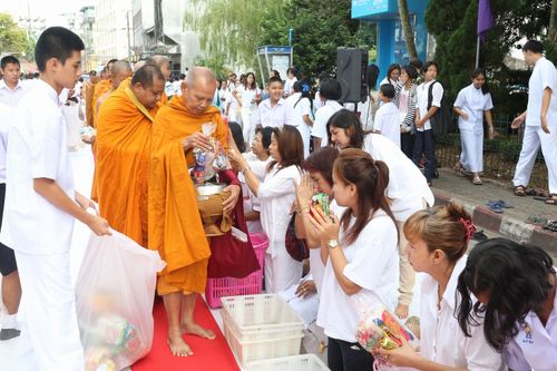 ภาพ No.8825:พิธีทอดผ้าป่า 323 วัด 4 จังหวัด ชายแดนใต้ ครั้งที่ 93 จังหวัดนราธิวาส