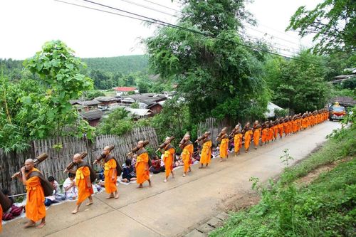 ภาพ No.8789:พิธีประดิษฐานองค์พระประธาน ณ วัดป่าหมาก อ.แม่ลาน้อย จ.แม่ฮ่องสอน