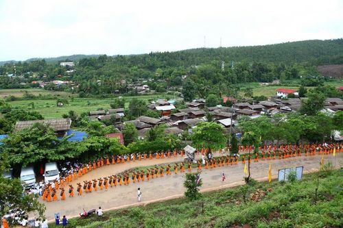 ภาพ No.8791:พิธีประดิษฐานองค์พระประธาน ณ วัดป่าหมาก อ.แม่ลาน้อย จ.แม่ฮ่องสอน