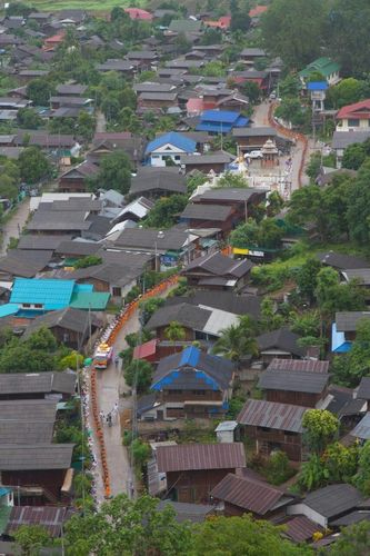 ภาพ No.8794:พิธีประดิษฐานองค์พระประธาน ณ วัดป่าหมาก อ.แม่ลาน้อย จ.แม่ฮ่องสอน