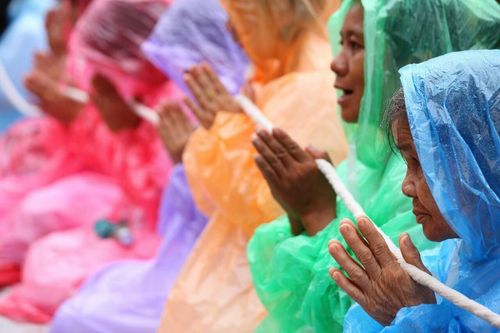 ภาพ No.8803:พิธีประดิษฐานองค์พระประธาน ณ วัดป่าหมาก อ.แม่ลาน้อย จ.แม่ฮ่องสอน