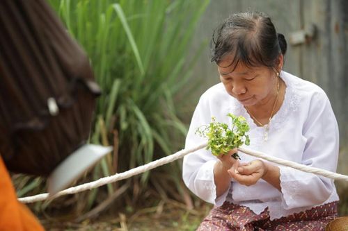 ภาพ No.8805:พิธีประดิษฐานองค์พระประธาน ณ วัดป่าหมาก อ.แม่ลาน้อย จ.แม่ฮ่องสอน
