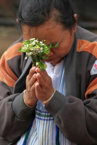 ภาพ No.8806:พิธีประดิษฐานองค์พระประธาน ณ วัดป่าหมาก อ.แม่ลาน้อย จ.แม่ฮ่องสอน