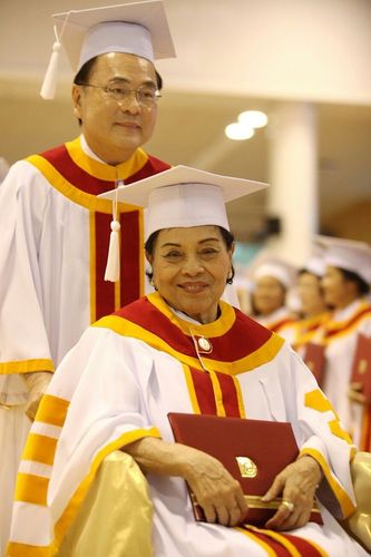 ภาพ No.8895:ประมวลภาพพิธีประสาทปริญญาบัตร DOU ปีการศึกษา 2556