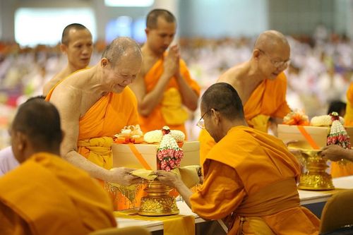ภาพ No.9074:ประมวลภาพงานบุญวันสมาธิโลก 2556 ณ วัดพระธรรมกาย