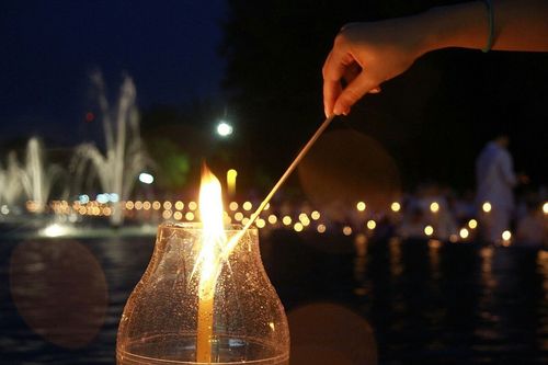 ภาพ No.9212:พิธีอัญเชิญรูปหล่อทองคำหลวงปู่ วันครูวิชชาธรรมกาย 2556