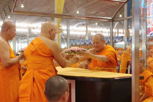 ภาพ No.9334:พิธีหล่อรูปเหมือนหลวงปู่วัดปากน้ำด้วยทองคำ องค์ที่ 7