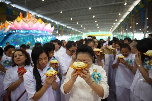 ภาพ No.9351:พิธีหล่อรูปเหมือนหลวงปู่วัดปากน้ำด้วยทองคำ องค์ที่ 7