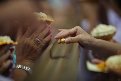 ภาพ No.9350:พิธีหล่อรูปเหมือนหลวงปู่วัดปากน้ำด้วยทองคำ องค์ที่ 7