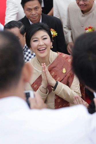 ภาพ No.9242:“ตักบาตรมิตรภาพไทย-ลาว” เนื่องในวันออกพรรษา 2556