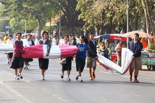 ภาพ No.9408:ประมวลภาพตักบาตร พระ 2,700 รูป จังหวัดมหาสารคาม