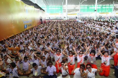 ภาพ No.9424:ประมวลภาพวันรวมพลัง เด็กดี V-Starครั้งที่ 8