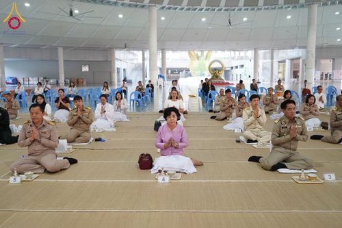 ภาพ No.201901:ผู้ว่าปทุมฯ มอบแนวทางการขับเคลื่อนพัฒนาจังหวัดฯ แก่หัวหน้าส่วนราชการ ผู้บริหารท้องถิ่น กำนัน ผู้ใหญ่บ้าน อ.คลองหลวง วันอังคารที่ 21 มกราคม พ.ศ. 2568