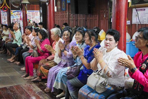 ภาพ No.172633:พิธีทอดกฐิน ณ วัดเฟื้อสุธรรม จ.เพชรบุรี ในโครงการกฐินสามัคคีทั่วไทย 30,000 วัด บูชาธรรม 80 ปี หลวงพ่อธัมมชโย โดยคณะศิษยานุศิษย์วัดพระธรรมกาย วันที่ 27 ตุลาคม พ.ศ. 2567