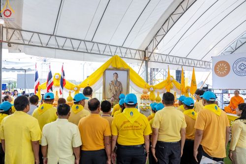 ภาพ No.146417:มหาสังฆทานถวายเป็นพุทธบูชาครั้งยิ่งใหญ่ โครงการทำบุญตักบาตร เพื่อถวายเป็นพระราชกุศล เนื่องในโอกาสมหามงคลเฉลิมพระชนมพรรษา พระบาทสมเด็จพระเจ้าอยู่ห้วฯ ทรงเจริญพระชนมพรรษา 6 รอบ 72 พรรษา