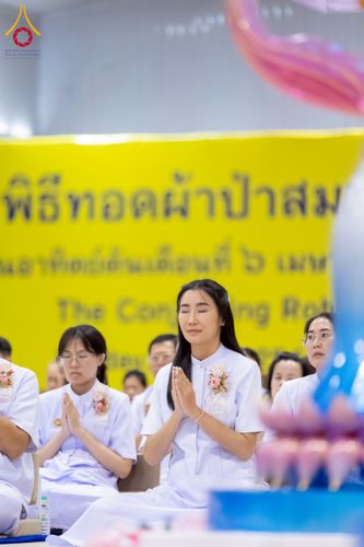 ภาพ No.215682:วันอาทิตย์ต้นเดือนที่ 6 เมษายน พ.ศ. 2568 พิธีทอดผ้าป่าสมทบ เพื่องานถวายมหาสังฆทาน 40,000 กว่าวัดทั่วประเทศ ณ สภาธรรมกายสากล วัดพระธรรมกาย