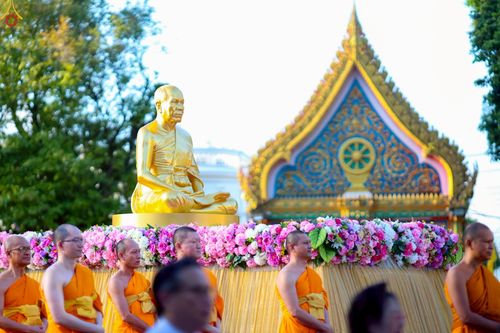 ภาพ No.248693:วันที่ 20 กันยายน พ.ศ. 2568 พิธีอัญเชิญรูปหล่อหลวงปู่วัดปากน้ำ ภาษีเจริญ จากวัดมงคลนิมิตร พระอารามหลวง เพื่อประดิษฐาน ณ วิหารพระมงคลเทพมุนี (สด จนฺทสโร)  ศูนย์ปฏิบัติธรรมภูเก็ต จ.ภูเก็ต