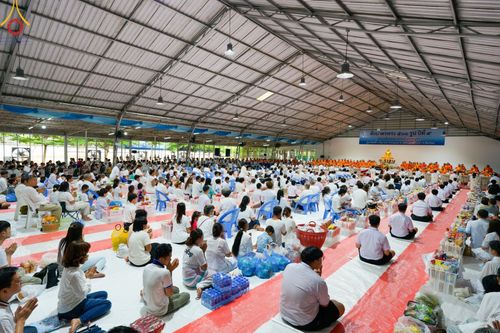 ภาพ No.140818:พิธีตักบาตรพระ 500 รูป ปีที่ 9 ณ ธุดงคสถานล้านนา อำเภอสันทราย จังหวัดเชียงใหม่ วันอาทิตย์ที่ 9 มิถุนายน พ.ศ. 2567