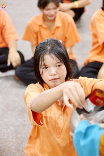 ภาพ No.246369:วันที่ 8-9 กันยายน พ.ศ. 2568 ศูนย์ปฏิบัติธรรมสมุทรปราการ นำทีมจัดอบรมโครงการอบรมคุณธรรม , จริยธรรม ในหัวข้อ การค้นพบศักยภาพในตนเอง เพื่อพัฒนานิสัย ผ่านนวัตกรรมความดีสากล ณ โรงเรียนวัดราษฎ์บูรณะ ต.บางปลา อ.บางพลี จ.สมุทรปราการ