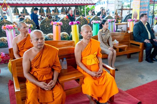 ภาพ No.58050:โครงการจัดหน่วยบริการจังหวัดเคลื่อนที่ และหน่วยบำบัดทุกข์ บำรุงสุข สร้างรอยยิ้ม ให้ประชาชนจังหวัดปทุมธานี ในวันพฤหัสบดีที่ 25 เมษายน พ.ศ. 2567 ณ วัดเกิดการอุดม อ.คลองหลวง จ.ปทุมธานี