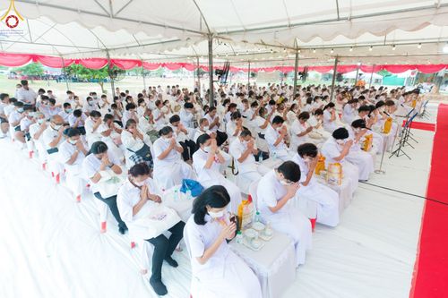 ภาพ No.84350:พิธีทอดผ้าป่า พิธีอัญเชิญปฐมรัตนปฐวี และพิธีตอกเสาเข็มต้นสุดท้าย เพื่อสถาปนาอาคาร 80 ปี หลวงพ่อธัมมชโย ณ ศูนย์ปฏิบัติธรรมวิหารแดง ตำบลเจริญธรรม อำเภอวิหารแดง จ.สระบุรี  วันที่ 23 กรกฎาคม พ.ศ. 2566