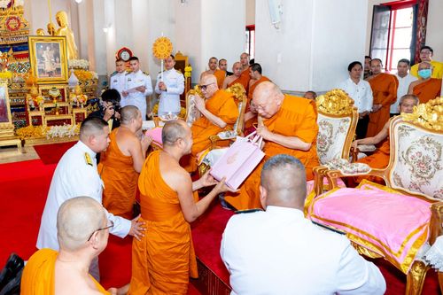 ภาพ No.214746:พิธีต้อนรับสัญญาบัตร พัดยศ พระราชวิเทศวชิรเวที (บัณฑิต วรปญฺโญ) เจ้าอาวาสวัดพระธรรมกายสกอตแลนด์ สหราชอาณาจักร ผู้ช่วยเจ้าอาวาสวัดพระธรรมกาย ณ อุโบสถพระไตรปิฏก วัดพระธรรมกาย