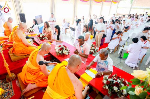 ภาพ No.176625:พิธีทอดกฐินแห่งทวีปแอฟริกา ณ วัดพระธรรมกายโจฮันเนสเบิร์ก สาธารณรัฐแอฟริกาใต้ วันอาทิตย์ที่ 20 ตุลาคม พ.ศ. 2567