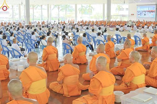 ภาพ No.213461:วันเสาร์ที่ 29 มีนาคม พ.ศ. 2568 พิธีถวายภัตตาหารเมนูสวรรค์ "เพื่อการบรรลุธรรม" ณ หอฉันคุณยายอาจารย์ฯ วัดพระธรรมกาย