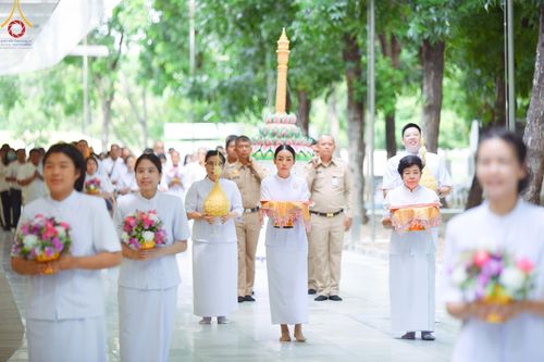 ภาพ No.144590:ชาวอำเภอคลองหลวง จังหวัดปทุมธานี ถวายเทียนพรรษามหามงคล เนื่องในเทศกาลเข้าพรรษา ประจำปี 2567 แด่คณะสงฆ์วัดพระธรรมกาย  วันพฤหัสบดีที่ 18 กรกฎาคม พ.ศ. 2567
