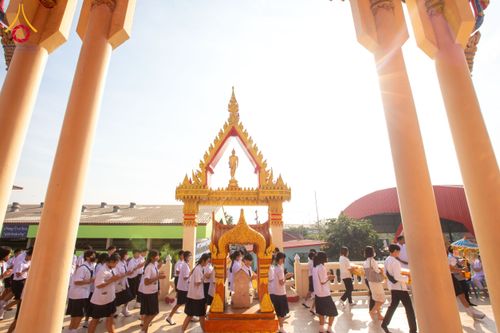 ภาพ No.205160:พิธีทอดผ้าป่าทำนุบำรุงศาสนสถาน ณ วัดบางขัน ตำบลคลองหนึ่ง อำเภอคลองหลวง จังหวัดปทุมธานี ในโครงการธรรมยาตรา กตัญญูบูชา มหาปูชนียาจารย์ พระมงคลเทพมุนี(สด จนฺทสโร) พระผู้ปราบมาร อนุสรณ์สถาน 7 แห่ง ปีที่ 13 วันที่ 30 มกราคม พ.ศ. 2568