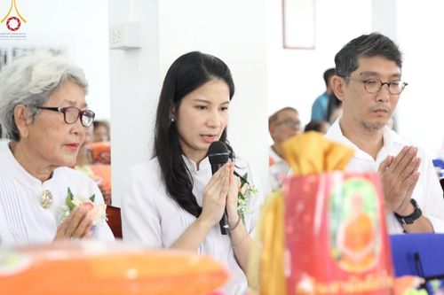 ภาพ No.168294:พิธีทอดกฐิน ณ วัดน้ำพุ จ.นครราชสีมา ในโครงการกฐินสามัคคีทั่วไทย 30,000 วัด บูชาธรรม 80 ปี หลวงพ่อธัมมชโย โดยคณะศิษยานุศิษย์วัดพระธรรมกาย วันที่ 20 ตุลาคม พ.ศ. 2567