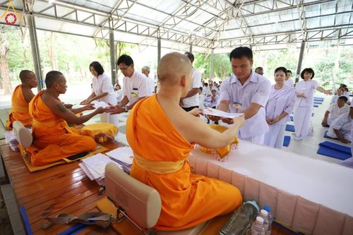 ภาพ No.152386:พิธีมอบสไบแก้ว โครงการอบรมอุบาสิกาแก้วจังหวัดบุรีรัมย์รุ่นที่ 1 วันที่ 6-8 กันยายน พ.ศ. 2567