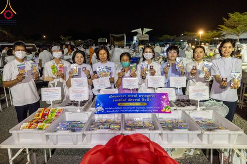 ภาพ No.113603:พิธีถวายภัตตาหารเป็นสังฆทาน แด่คณะพระธรรมยาตรา ปีที่ 12 วันที่ 17 มกราคม พ.ศ. 2567 ณ วัดโบสถ์(บน) บางคูเวียง จ.นนทบุรี