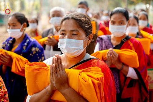 ภาพ No.75902:พิธีบรรพชาสามเณร ณ วัดปันชารี สันติปูร์ อรัญกฏิ เมืองคาร์กาชารี ประเทศบังกลาเทศ วันที่ 10 กุมภาพันธ์ พ.ศ. 2566