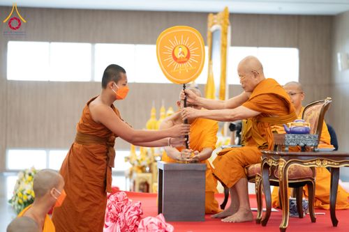 ภาพ No.129263:พิธีมอบรางวัลแก่สามเณรผู้สอบผ่าน โครงการสามเณรทรงพระปาฏิโมกข์ ณ ค่ายจองแชมป์ หมู่กุฏิสามเณรเปรียญธรรม วัดพระธรรมกาย วันอาทิตย์ที่ ๑๐ มีนาคม พ.ศ.๒๕๖๗