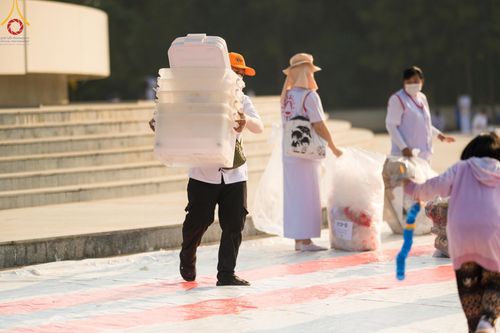 ภาพ No.113380:V.12 พลังหมู่ การเตรียมงาน เก็บงาน การรับบุญของเจ้าหน้าที่หน่วยงานต่างๆ เพื่อโครงการธรรมยาตรา ปีที่ 12 ระหว่างวันที่ 2 - 31 มกราคม พ.ศ. 2567