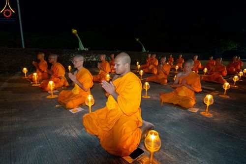 ภาพ No.125292:พิธีจุดโคมมาฆประทีป เพื่อถวายเป็นพุทธบูชา ณ เจดีย์สวรรค์ วัดบ้านขุน  อำเภอฮอด จังหวัดเชียงใหม่ วันเสาร์ที่ ๒๔ กุมภาพันธ์ พ.ศ. ๒๕๖๗