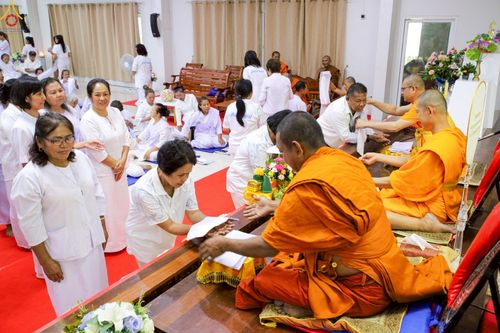 ภาพ No.248198:วันที่ 26-28 กันยายน พ.ศ. 2568 โครงการอบรมอุบาสกแก้ว อุบาสิกาแก้ว รุ่นที่ 3 ผู้แทนทอดกฐินสามัคคีทั่วไทย 30,000 วัด บูชาธรรม 81 ปี หลวงพ่อธัมมชโย ณ ธุดงคสถานสุราษฎร์ธานี