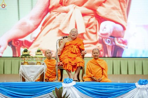 ภาพ No.236614:วันพุธที่ 6 สิงหาคม พ.ศ. 2568 สัมมนาคณะสงฆ์ เพื่อการฟื้นฟู พระพุทธศาสนา 9 จังหวัดภาคเหนือ โครงการกฐินสามัคคีทั่วไทย 30,000 วัด ณ ศูนย์กีฬาเฉลิมพระเกียรติ  มหาวิทยาลัยแม่โจ้ อ.สันทราย จ.เชียงใหม่