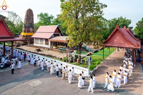 ภาพ No.203353:พิธีทอดผ้าป่าทำนุบำรุงศาสนสถาน ณ วัดปรางค์หลวง ตำบลบางม่วง อำเภอบางใหญ่ จังหวัดนนทบุรี ในโครงการธรรมยาตรา กตัญญูบูชา มหาปูชนียาจารย์ พระมงคลเทพมุนี(สด จนฺทสโร) พระผู้ปราบมาร อนุสรณ์สถาน 7 แห่ง ปีที่ 13 วันที่ 29 มกราคม พ.ศ. 2568
