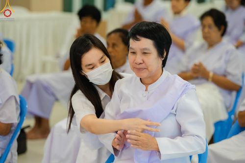 ภาพ No.156935:โครงการ อุบาสกแก้ว อุบาสิกาแก้ว รุ่นที่ 3 ตัวแทนทอดกฐินสามัคคีทั่วไทย 30,000 วัด ระหว่างวันที่ 20-22 กันยายน พ.ศ. 2567 ณ ธุดงคสถานชลบุรี