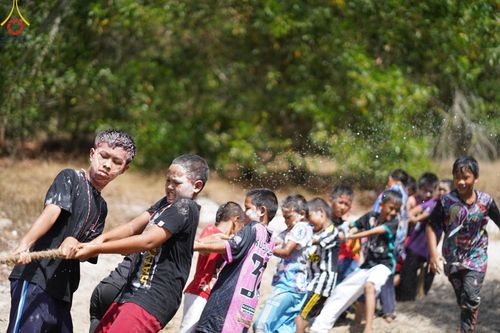 ภาพ No.61797:โครงการบรรพชาสามเณร เพื่อฟื้นฟูพระพุทธศาสนาทั่วไทย ณ ศูนย์อบรมที่พักสงฆ์บ้านร่มเย็น จ.นราธิวาส วันที่ 1 เมษายน พ.ศ. 2567