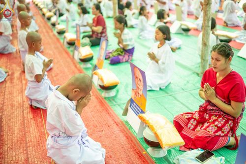 ภาพ No.62976:Photo Story  มหัศจรรย์วัดดงดินแดง Episode 2 โครงการบรรพชาอุปสมบทหมู่ ฟื้นฟูพระพุทธศาสนาทั่วไทย ณ วัดดงดินแดง อ.อมก๋อย จ.เชียงใหม่ วันที่ 3 เมษายน พ.ศ. 2567