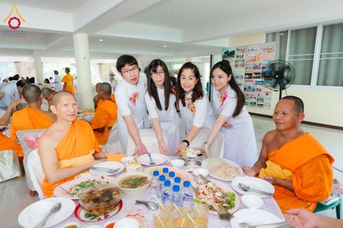 ภาพ No.171438:พิธีทอดกฐิน ณ ศูนย์พนมสารคาม ฉะเชิงเทรา ในโครงการกฐินสามัคคีทั่วไทย 30,000 วัด บูชาธรรม 80 ปี หลวงพ่อธัมมชโย โดยคณะศิษยานุศิษย์วัดพระธรรมกาย วันที่ 26 ตุลาคม พ.ศ. 2567